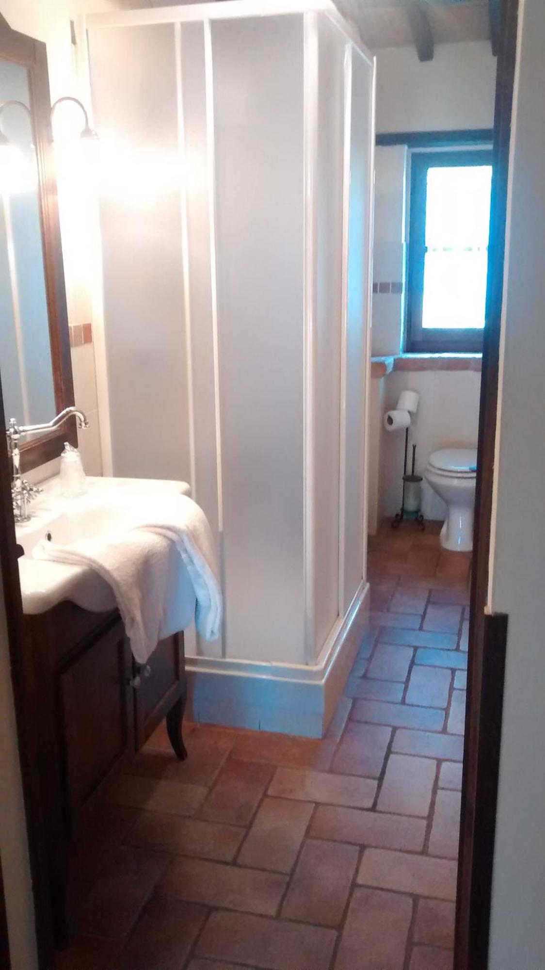 Agriturismo Casale Delle Lucrezie Todi Bagian luar foto