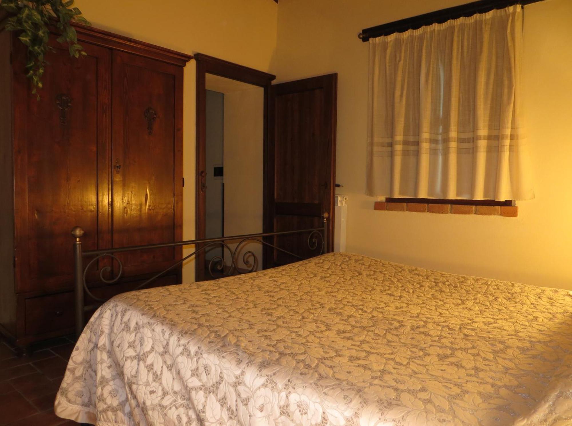 Agriturismo Casale Delle Lucrezie Todi Bagian luar foto